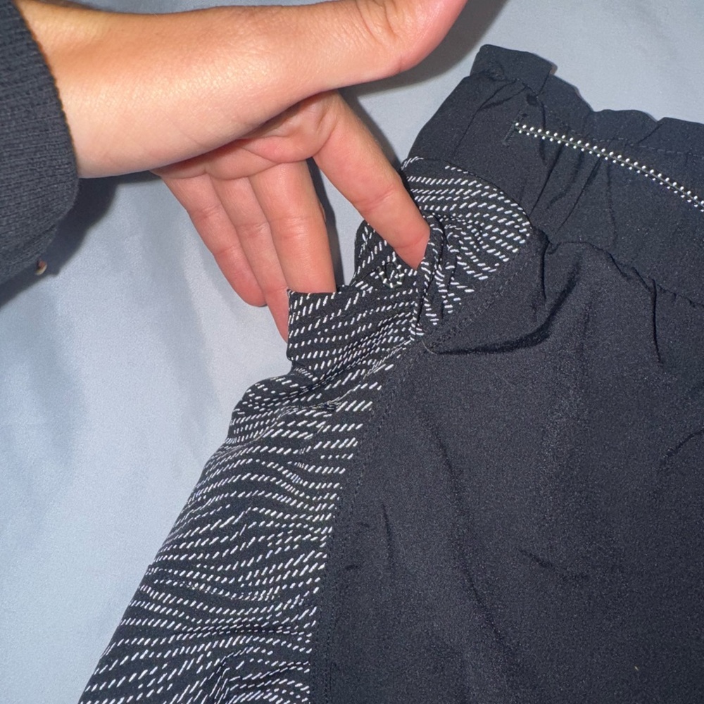 MONDETTA RUNNING SHORTS - Picture 3 of 5